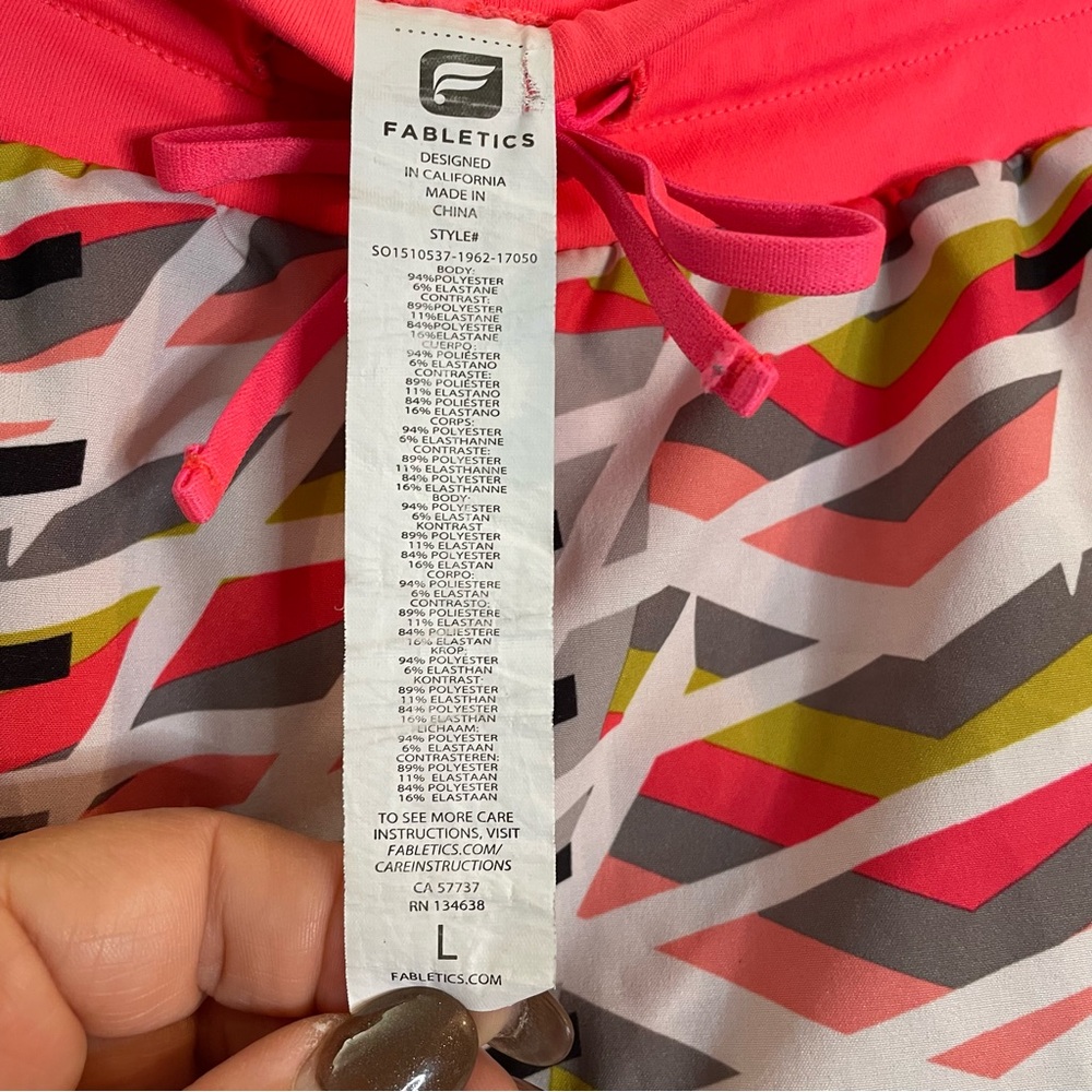 FABLETICS Womens SZ/L Neon Orange Black Athletic Shorts Inside Pocket Lined - Picture 7 of 7